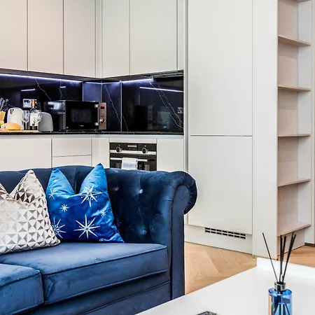 New Riverside Apt Sleeps 5 Easy To Tour London